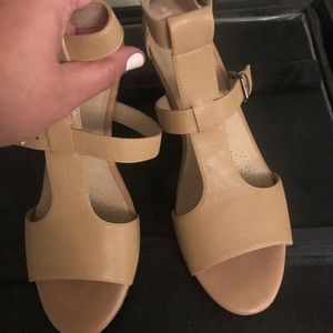 Small wedge open toed sandals